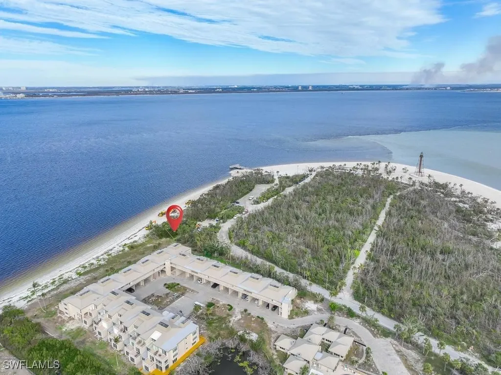 200 Periwinkle Way Sanibel FL 33957