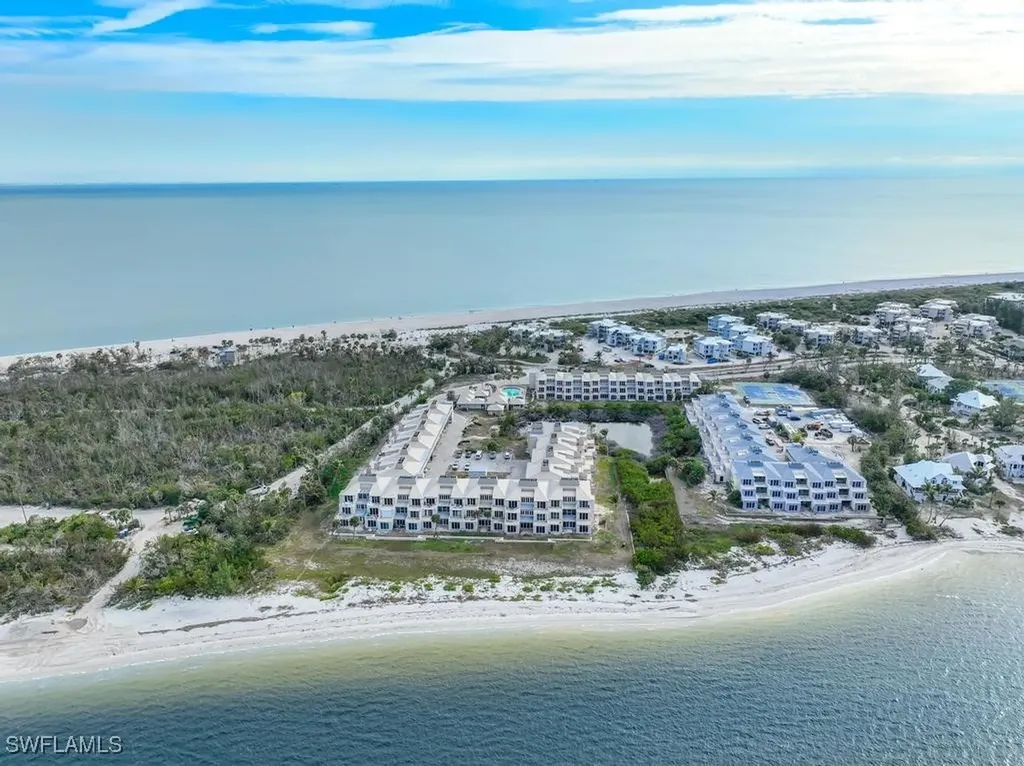 200 Periwinkle Way Sanibel FL 33957