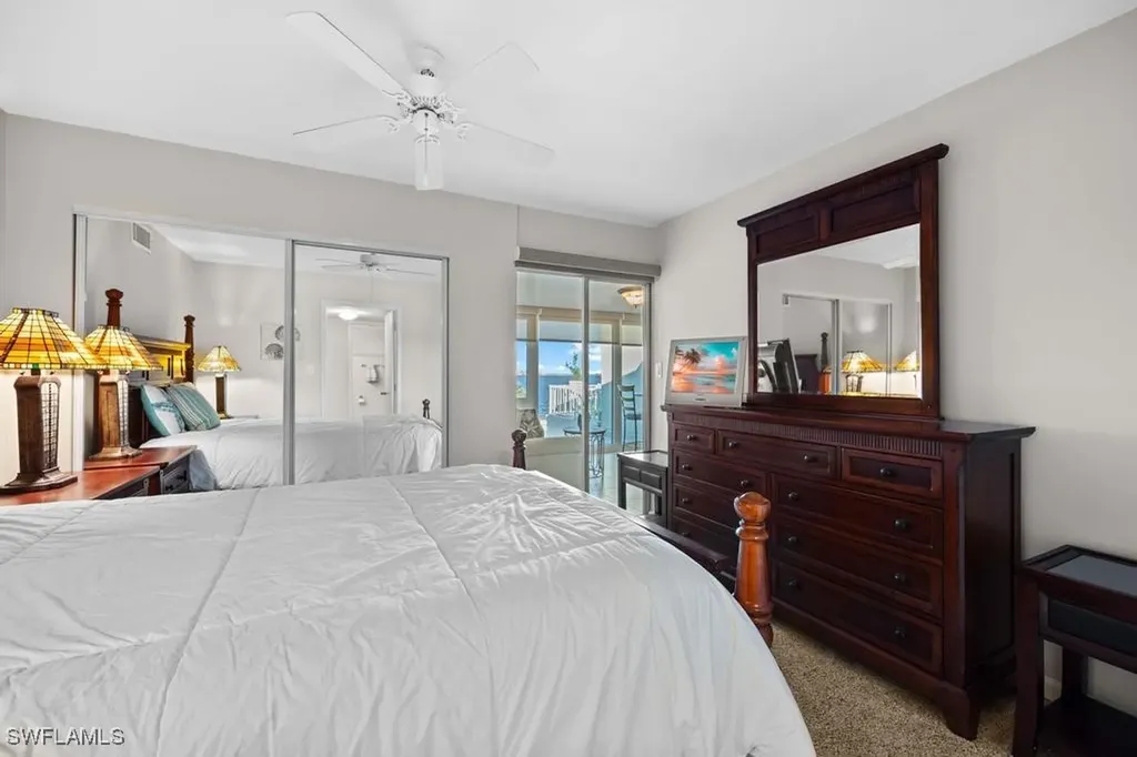 200 Periwinkle Way Sanibel FL 33957