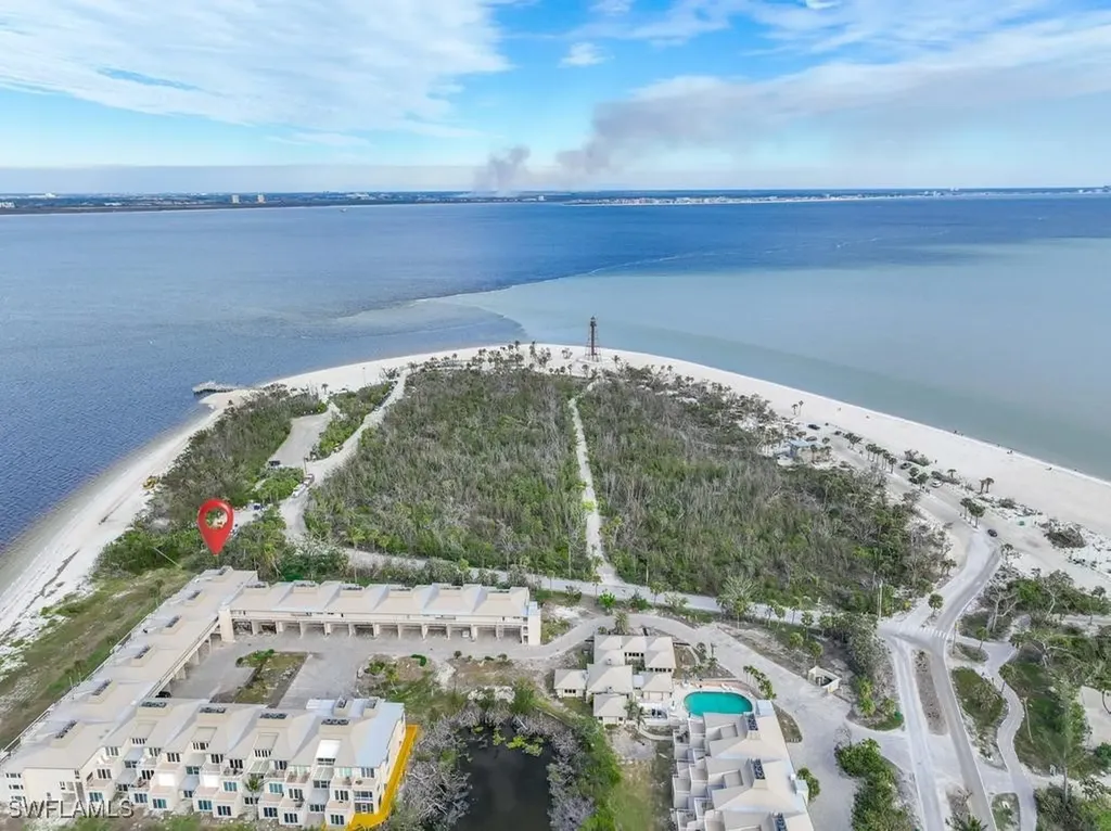200 Periwinkle Way Sanibel FL 33957