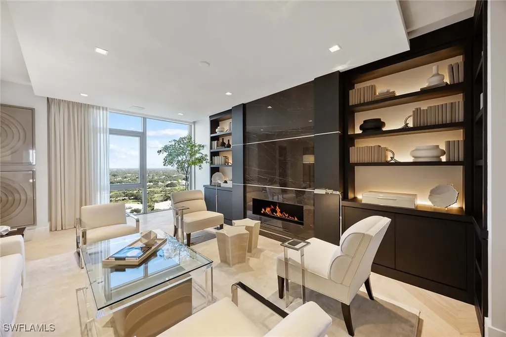 6897 Grenadier Boulevard Naples FL 34108