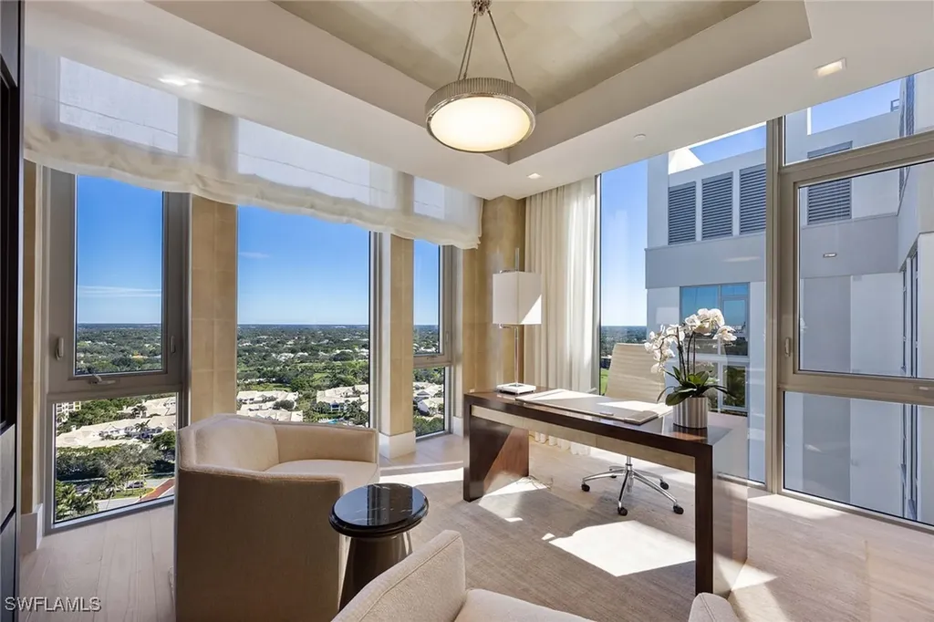 6897 Grenadier Boulevard Naples FL 34108