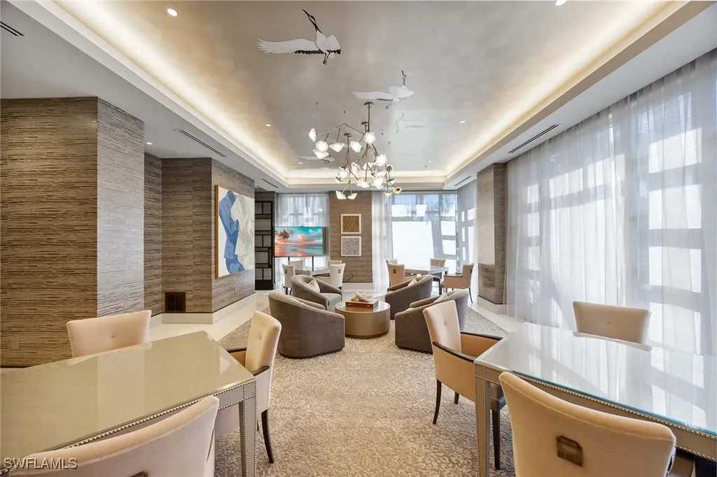 6897 Grenadier Boulevard Naples FL 34108