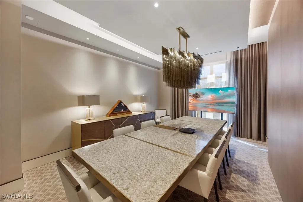 6897 Grenadier Boulevard Naples FL 34108