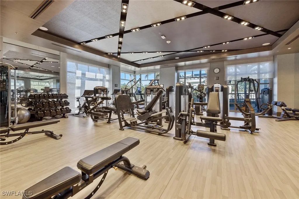 6897 Grenadier Boulevard Naples FL 34108