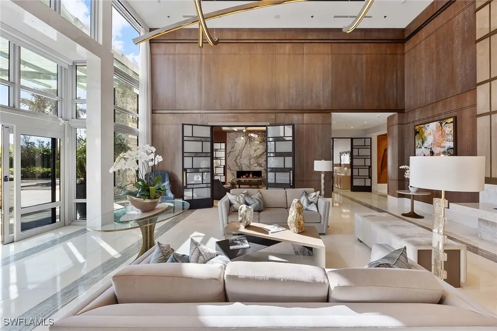 6897 Grenadier Boulevard Naples FL 34108