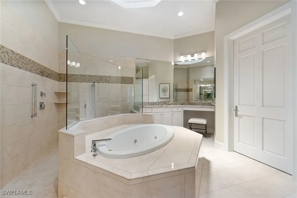 7091 Verde Way Naples FL 34108