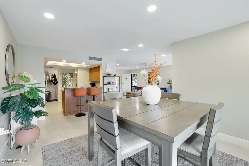 4150 Belair Lane Naples FL 34103