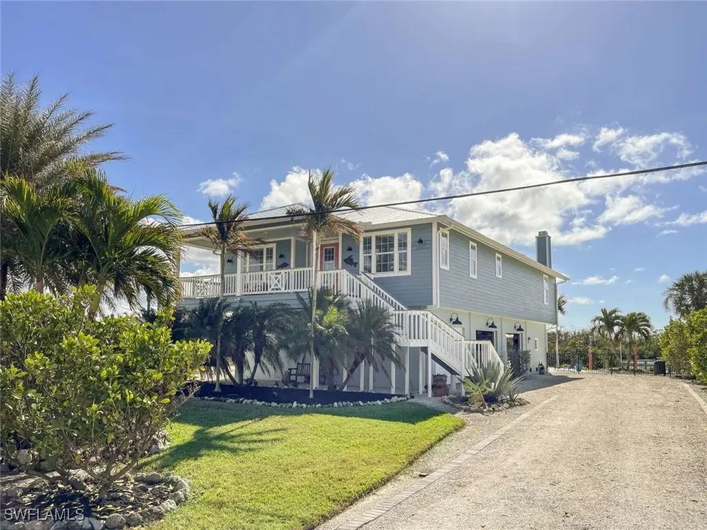 2713 8th Avenue St. James City FL 33956