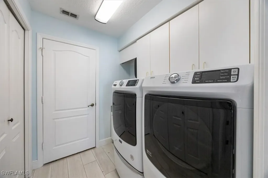 10111 Boca Circle Naples FL 34109