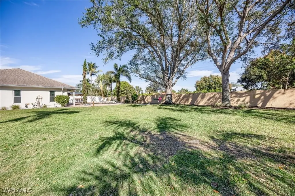 10111 Boca Circle Naples FL 34109