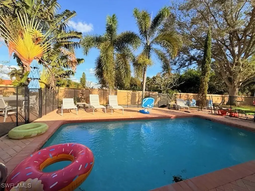 10111 Boca Circle Naples FL 34109