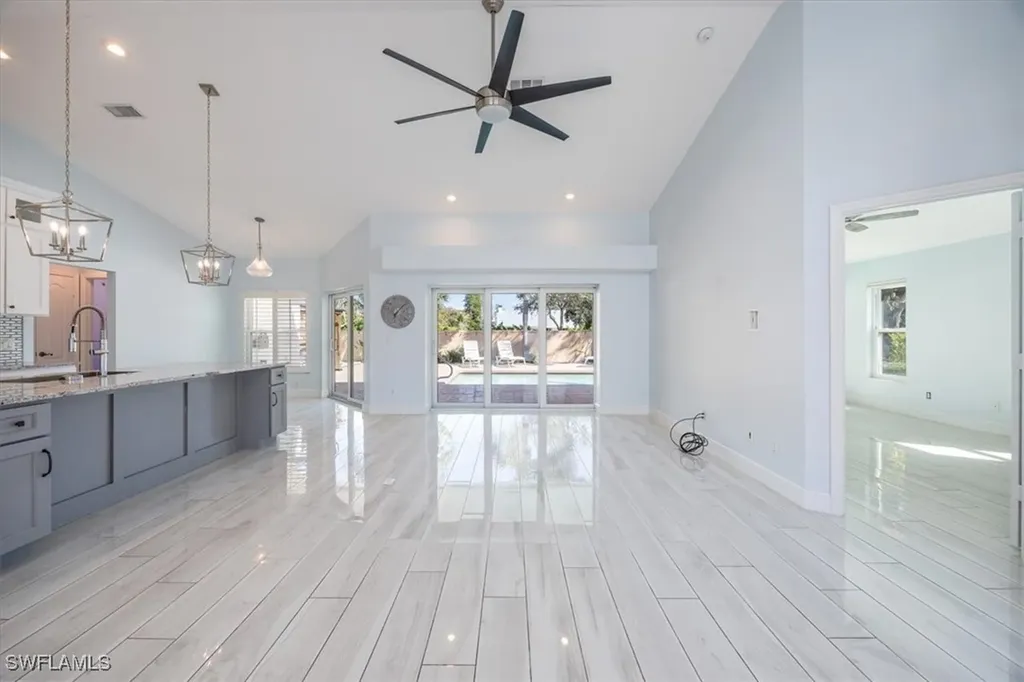 10111 Boca Circle Naples FL 34109