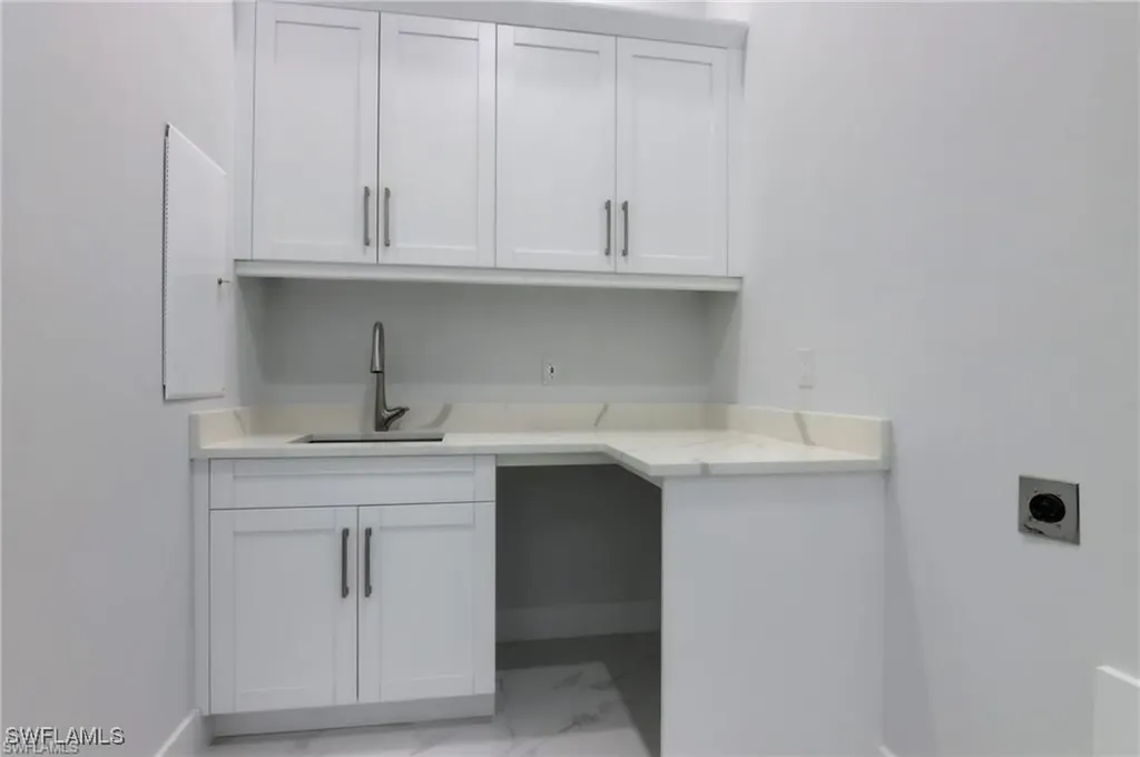 2406 SW 54th Lane Cape Coral FL 33914