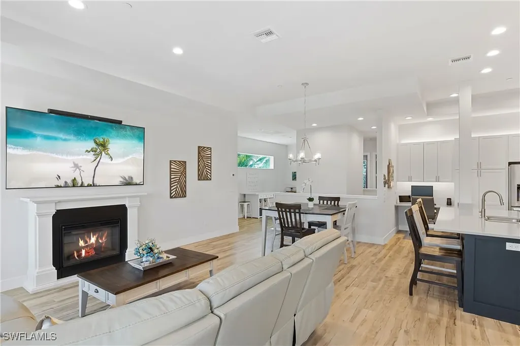 3967 Skyway Drive Naples FL 34112