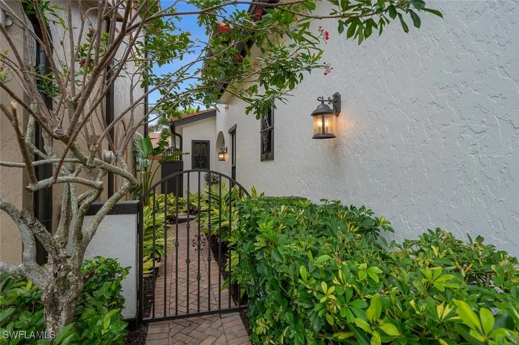 7884 Cordoba Place Naples FL 34113