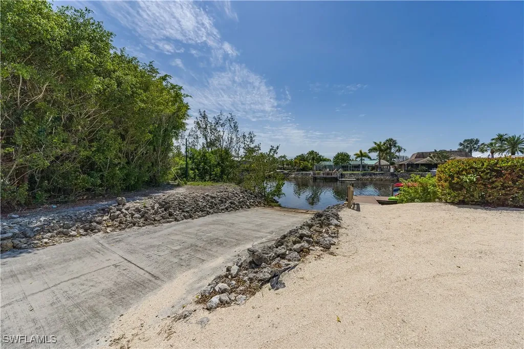 924 Wildwood Lane Naples FL 34105