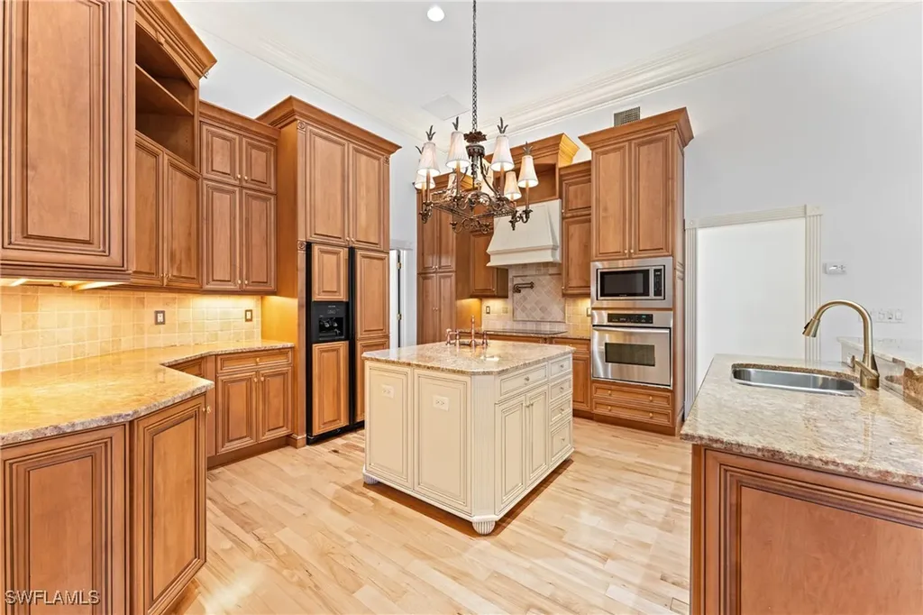 7126 Mill Run Circle Naples FL 34109
