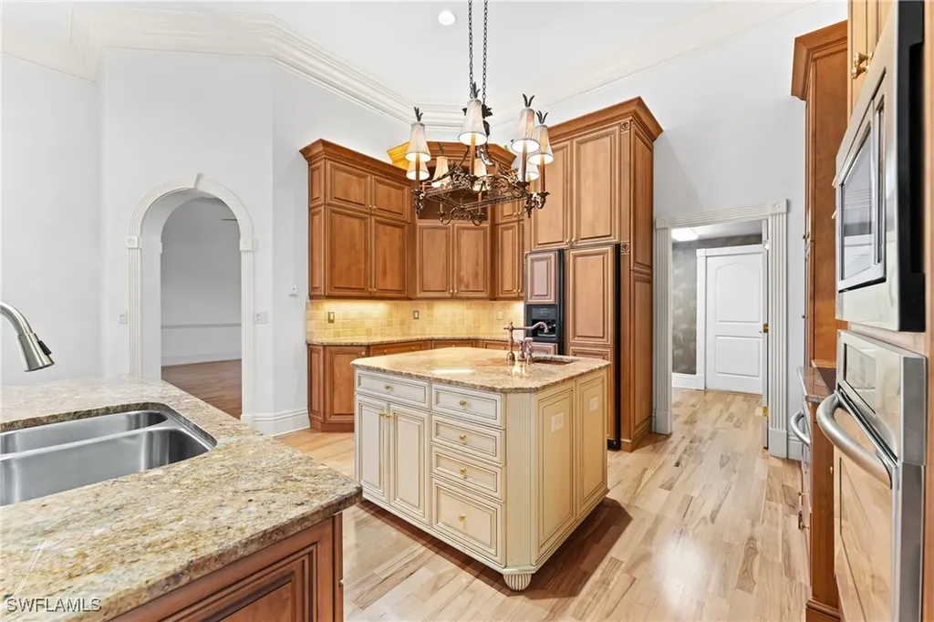7126 Mill Run Circle Naples FL 34109