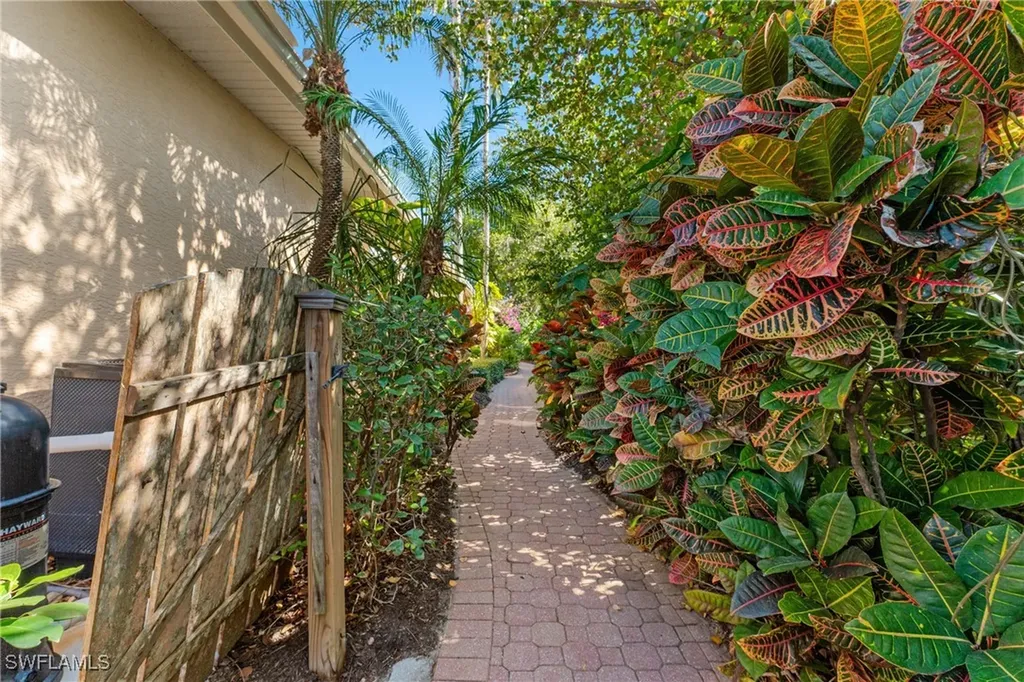 7126 Mill Run Circle Naples FL 34109