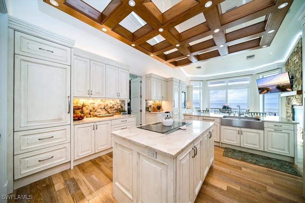 40 32nd Avenue S Naples FL 34102