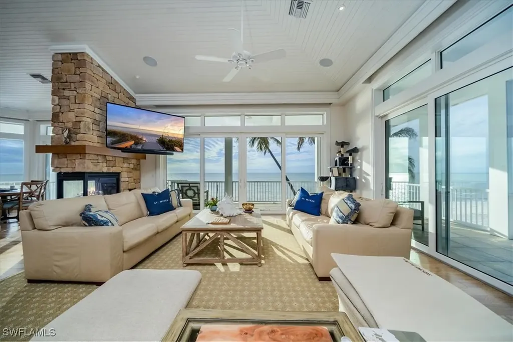 40 32nd Avenue S Naples FL 34102