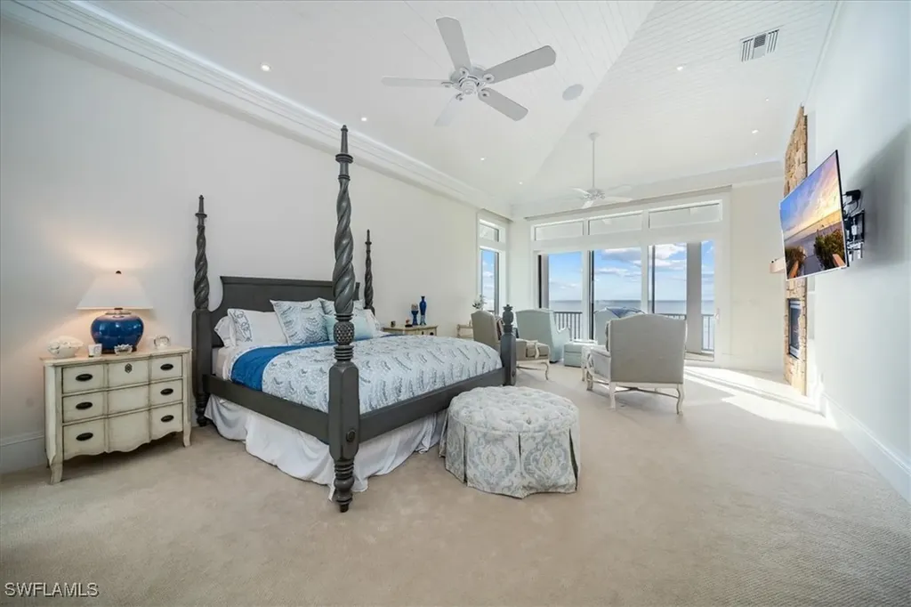 40 32nd Avenue S Naples FL 34102