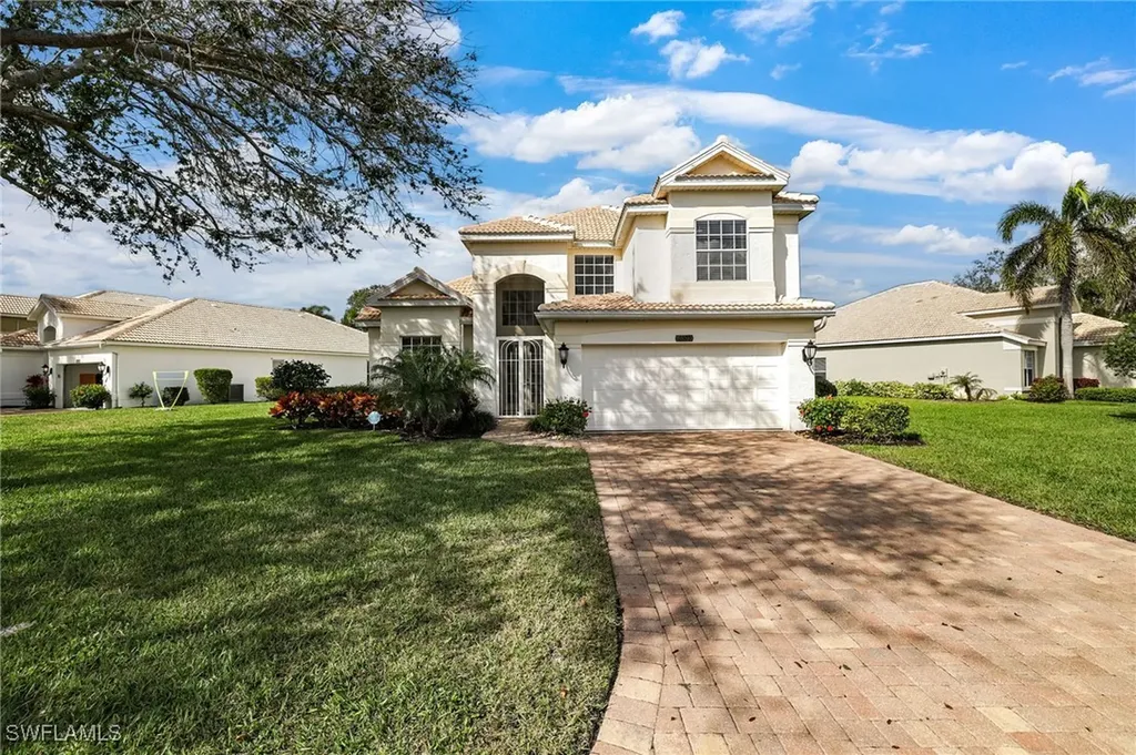 2003 Timarron Way Naples FL 34109