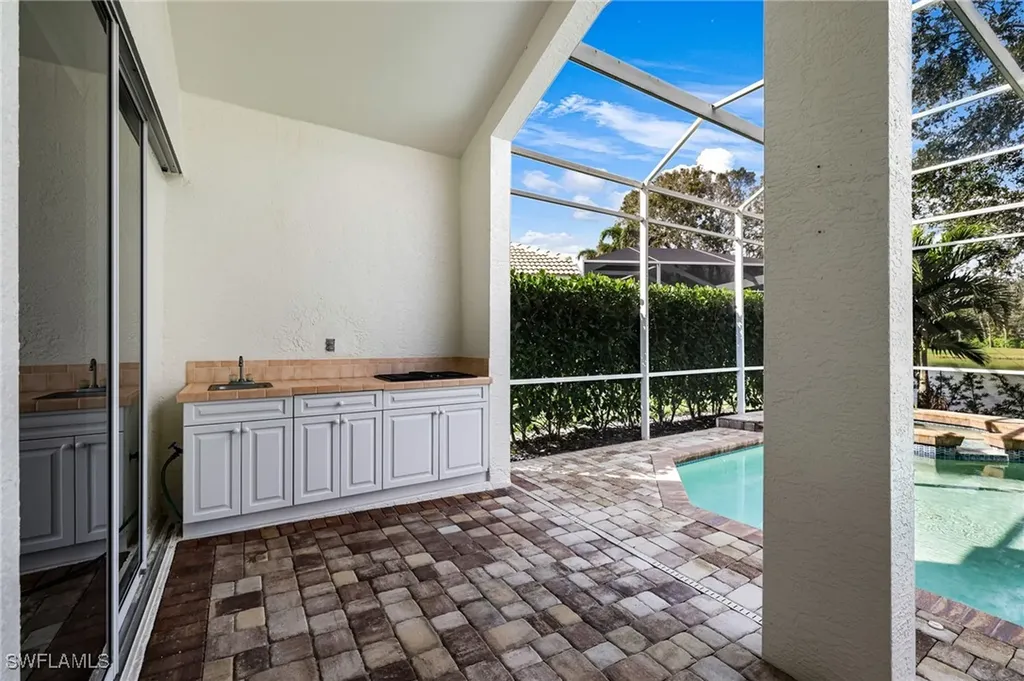 2003 Timarron Way Naples FL 34109