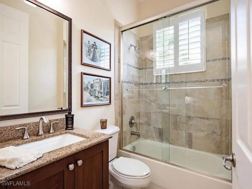 6807 Del Mar Terrace Naples FL 34105