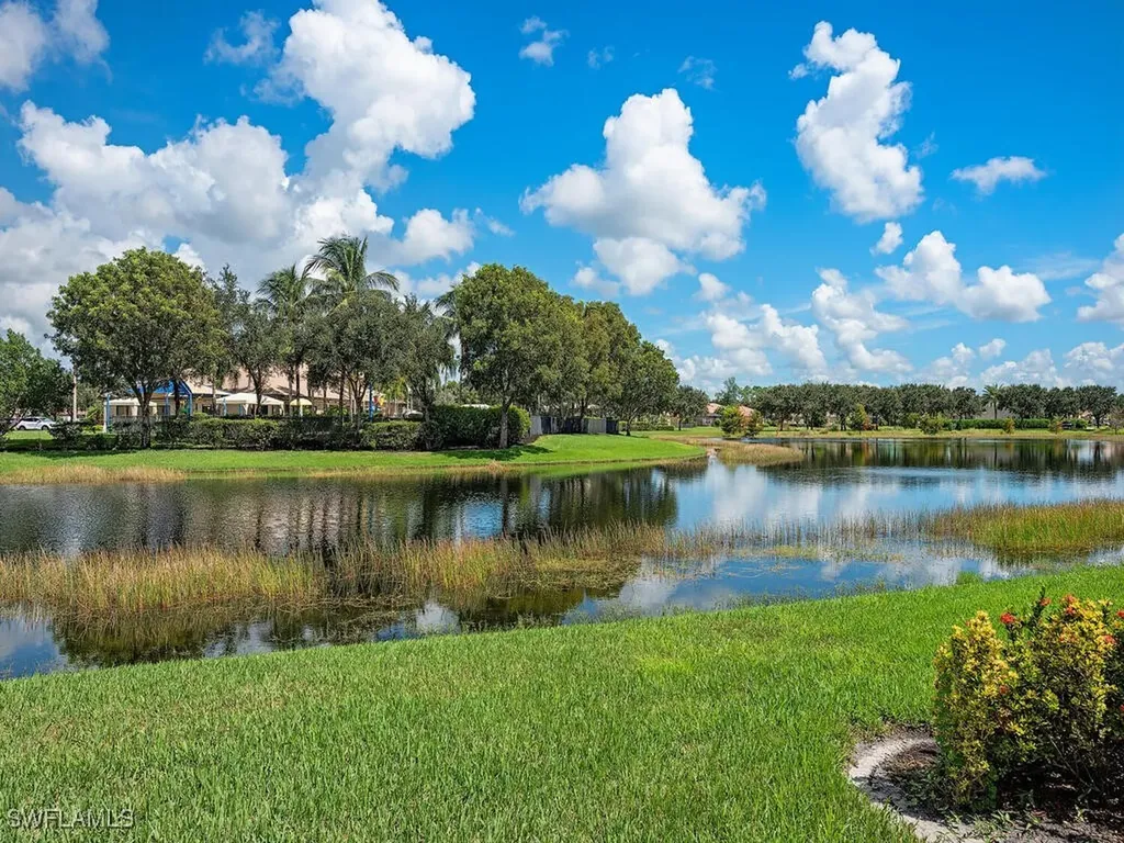 6807 Del Mar Terrace Naples FL 34105