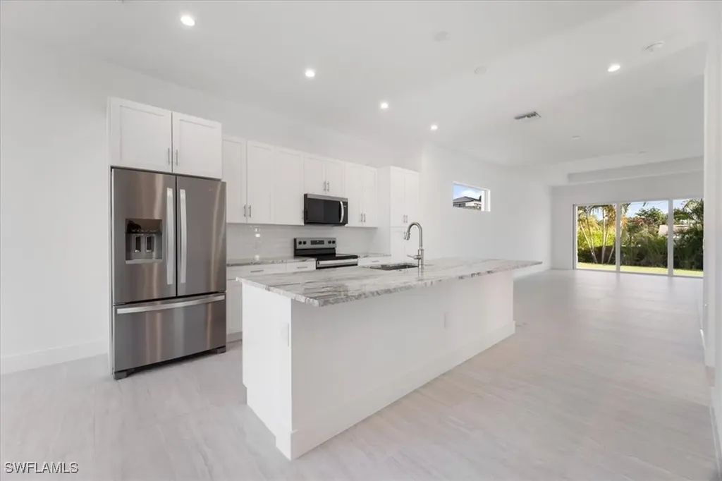 2537 Linda Drive Naples FL 34112