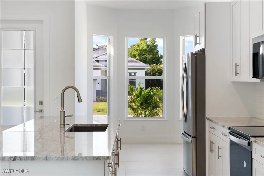 2537 Linda Drive Naples FL 34112