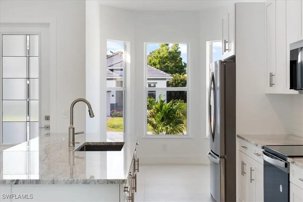 2537 Linda Drive Naples FL 34112