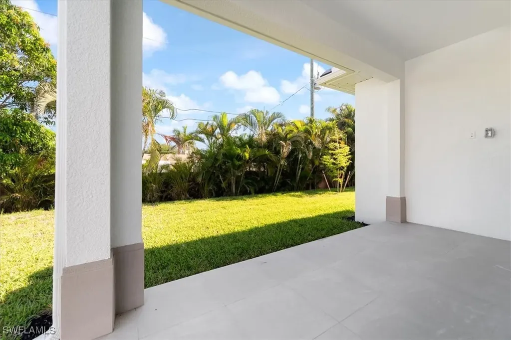 2537 Linda Drive Naples FL 34112