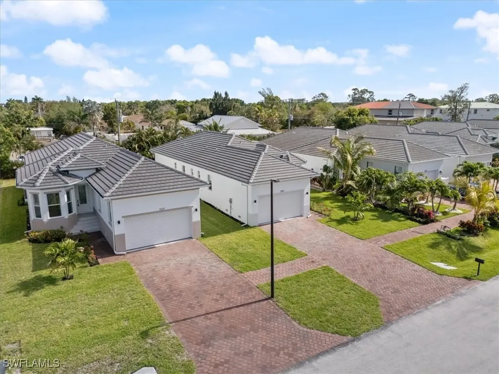 2537 Linda Drive Naples FL 34112