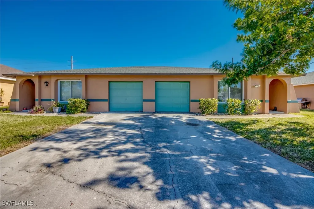 3223-3229 SW Santa Barbara Place Cape Coral FL 33914