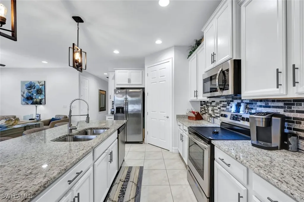 3142 Birchin Lane Fort Myers FL 33916