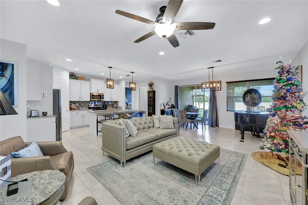 3142 Birchin Lane Fort Myers FL 33916