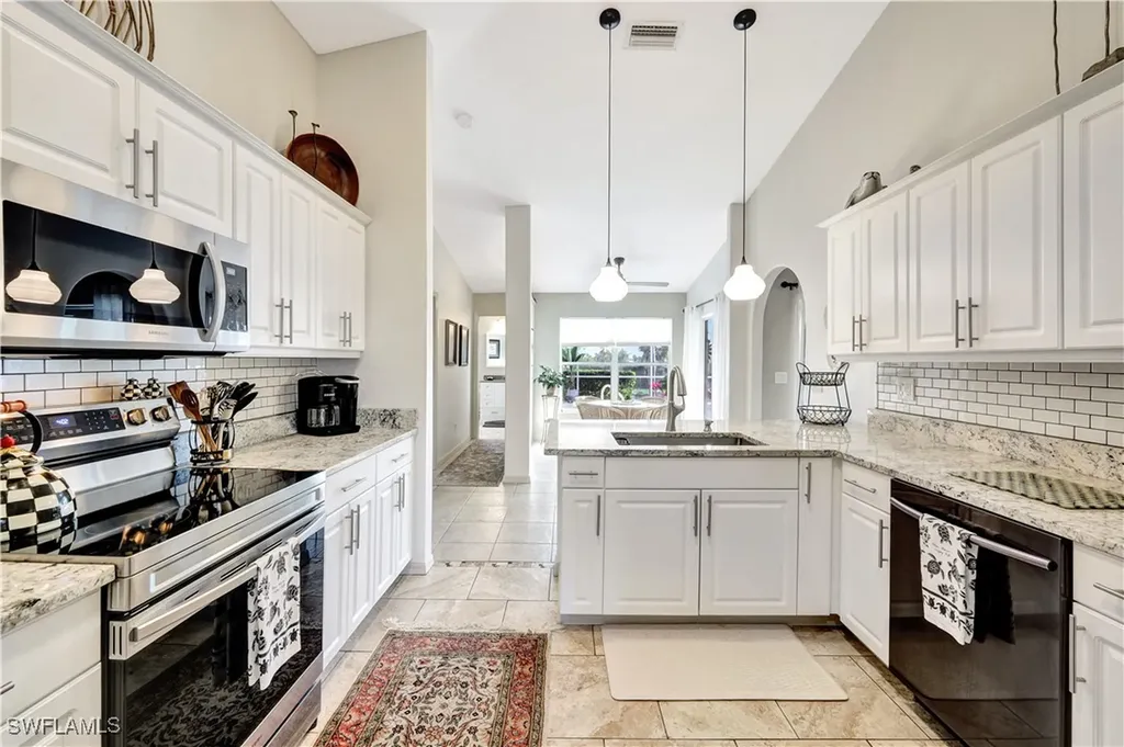 2426 NW 15th Street Cape Coral FL 33993