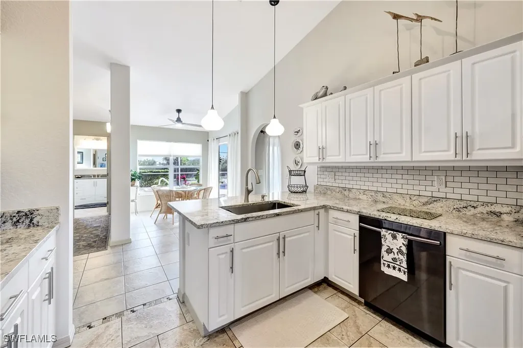 2426 NW 15th Street Cape Coral FL 33993