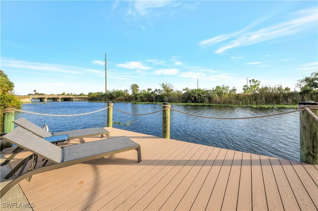 2426 NW 15th Street Cape Coral FL 33993