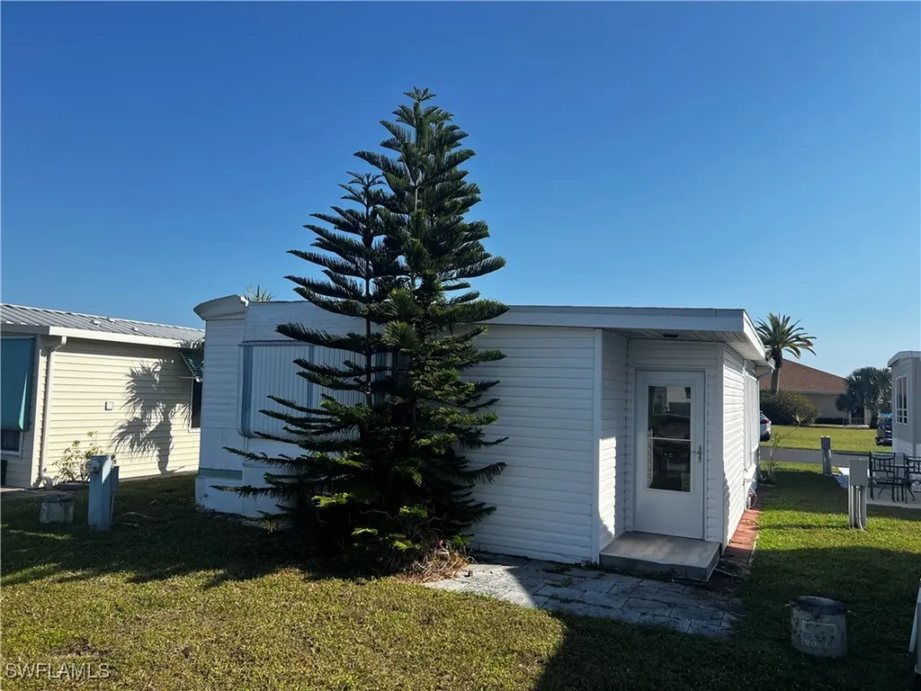 169 Vista Mar Drive North Fort Myers FL 33903