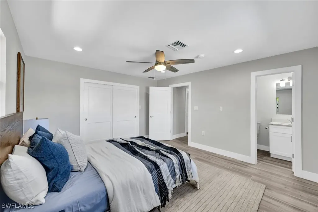 373 Egret Avenue Naples FL 34108