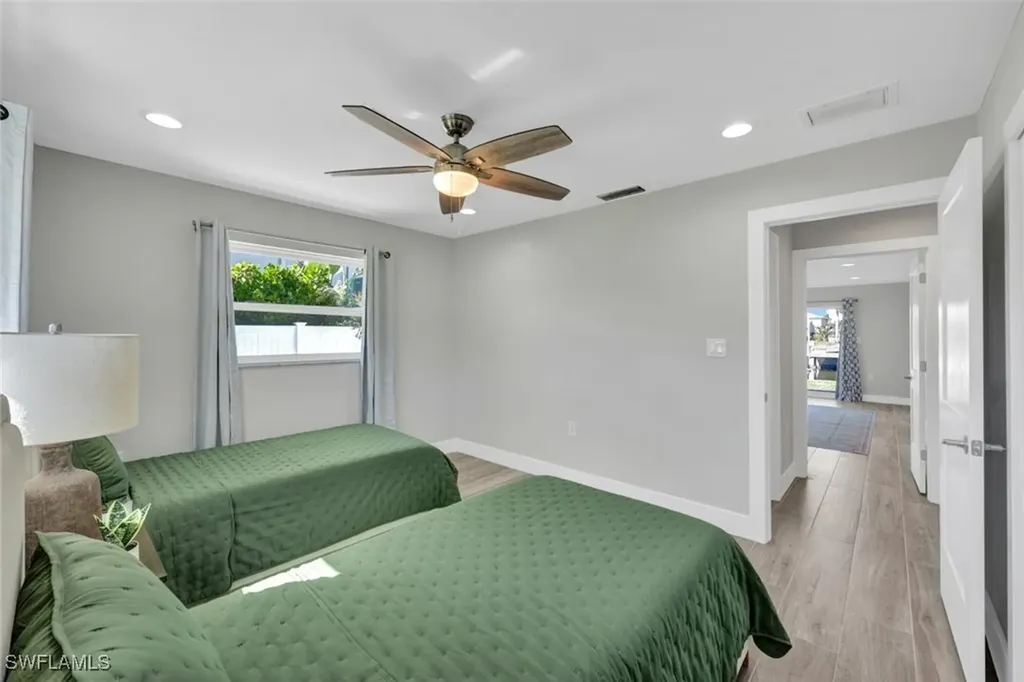 373 Egret Avenue Naples FL 34108
