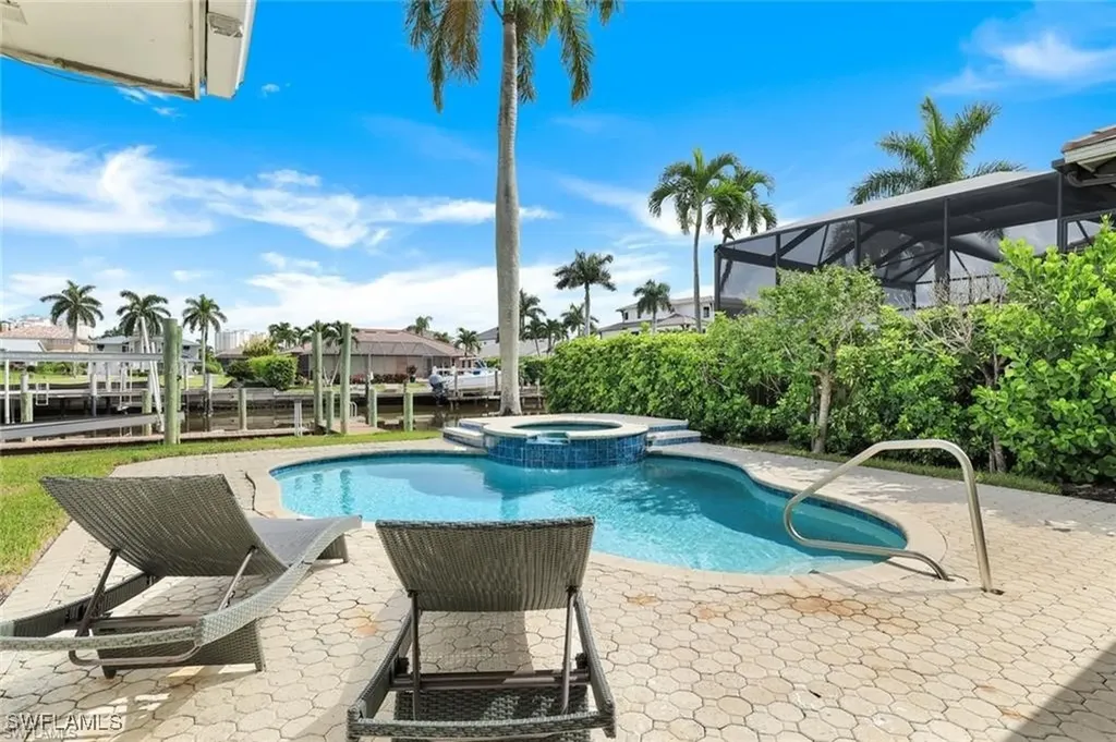 373 Egret Avenue Naples FL 34108