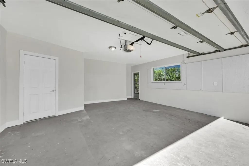 373 Egret Avenue Naples FL 34108