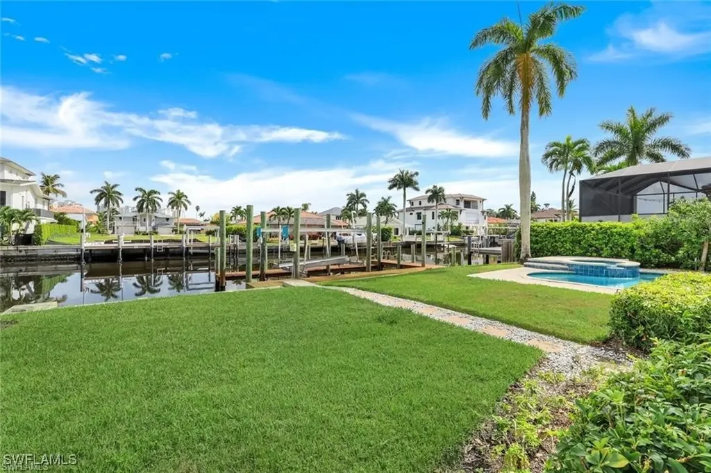 373 Egret Avenue Naples FL 34108