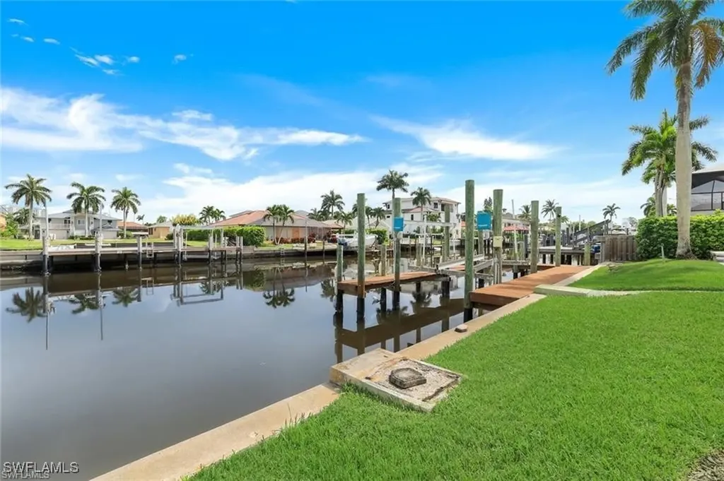 373 Egret Avenue Naples FL 34108