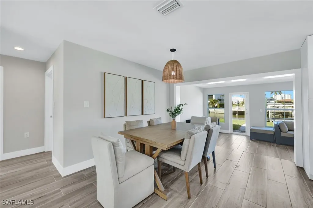 373 Egret Avenue Naples FL 34108
